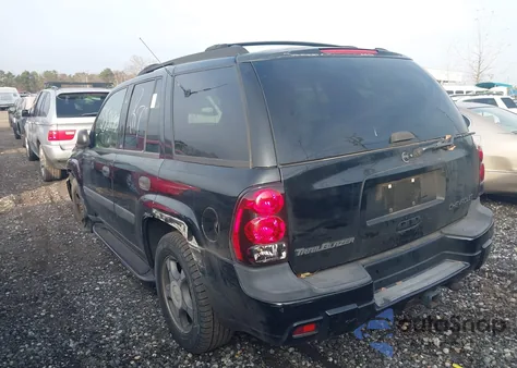 2003 Chevrolet Trailblazer Ls z USA, uszkodzony, nr VIN 1GNDT13S132330872